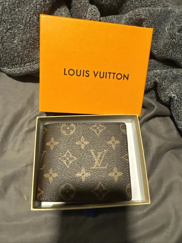 LV Louis Vuitton Monogram Bifold Wallet Brown Mens