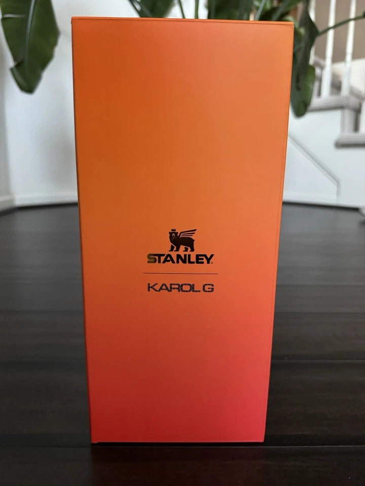 The Stanley 1913 x Karol G 30oz H2.0 Flowstate Quencher Tumbler NEW IN HAND