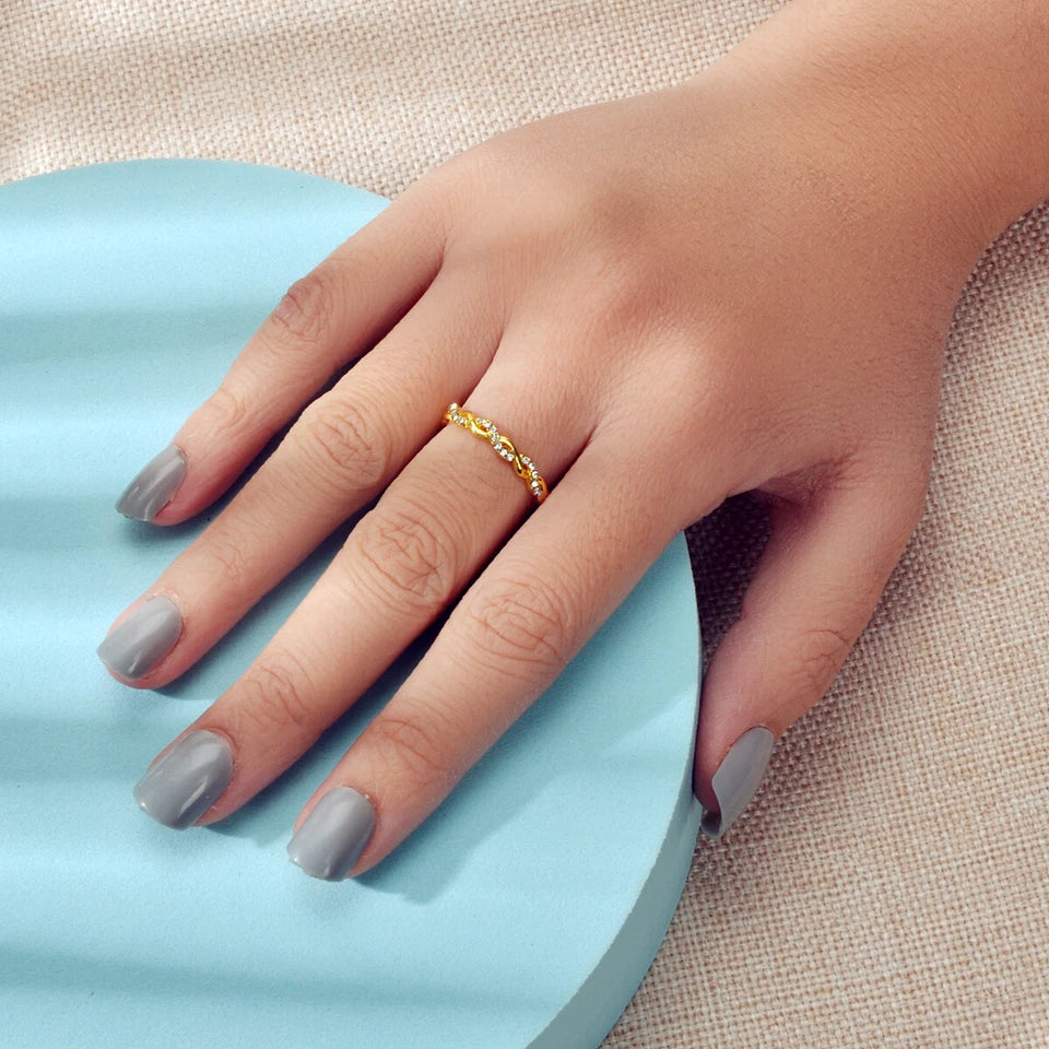 Band Women Gold Metal with Rhinestone Entangled Finger Ring Engagement Jewellery